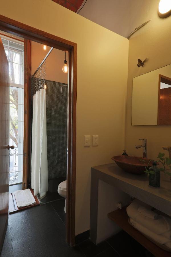 El Patio 77 B&B เม็กซิโกซิตี้ ภายนอก รูปภาพ
